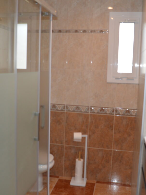 Tercer baño planta arriba